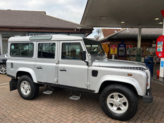 View our LAND ROVER DEFENDER