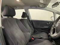 USED 2010 59 HONDA JAZZ 1.3 I-VTEC ES 5d 98 BHP Outstanding Honda Jazz