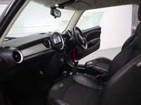 USED 2012 12 MINI CLUBMAN 1.6 COOPER 5d 122 BHP JUST BEEN SERVICED