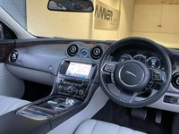 USED 2010 60 JAGUAR XJ 3.0 D V6 PREMIUM LUXURY SWB 4d 275 BHP 