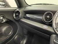 USED 2011 61 MINI CONVERTIBLE 1.6 COOPER SOHO 2d 120 BHP SOHO Limited edition