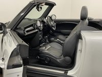 USED 2011 61 MINI CONVERTIBLE 1.6 COOPER SOHO 2d 120 BHP SOHO Limited edition