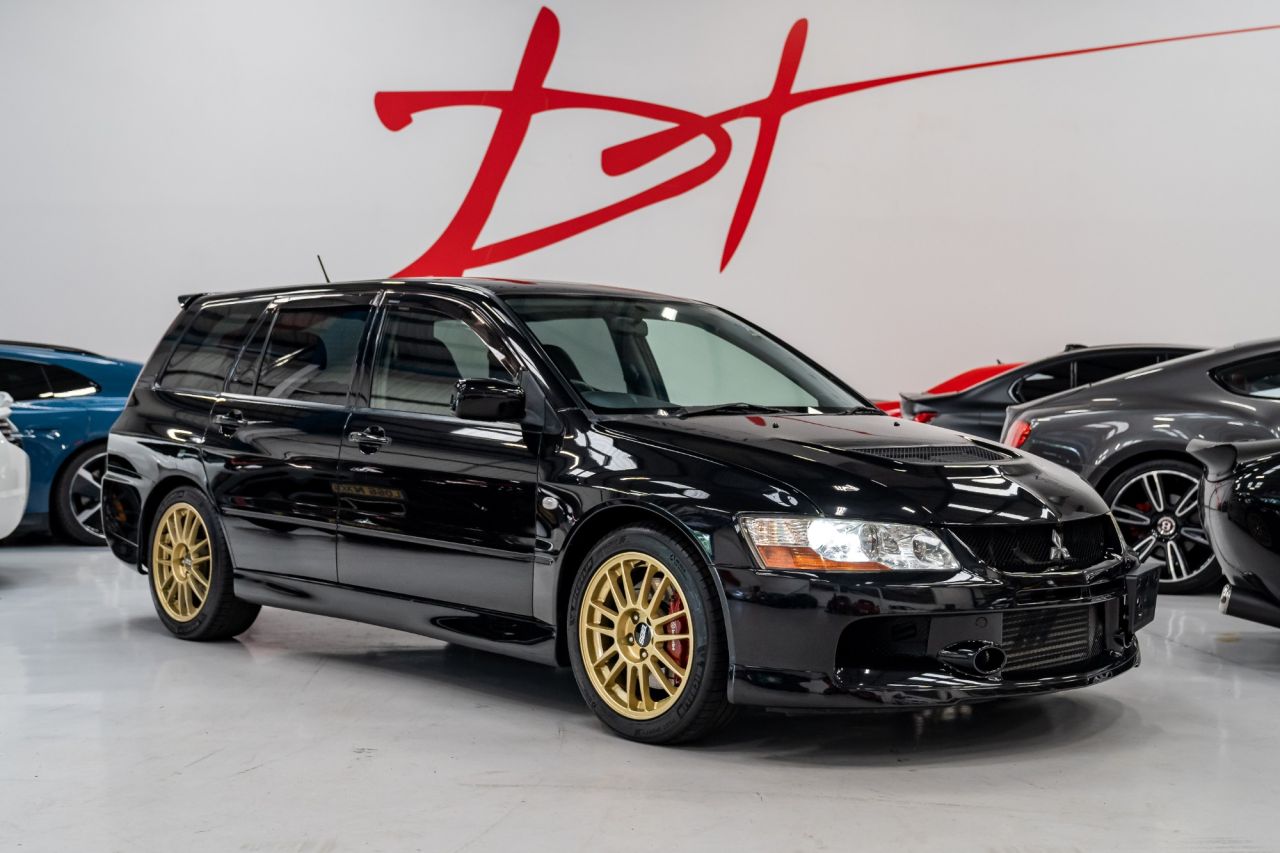 Mitsubishi Lancer 2.0 Evo 9 IX Wagon Rare Manual Estate