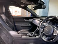 USED 2018 68 JAGUAR XF 2.0 R-SPORT 4d 177 BHP 