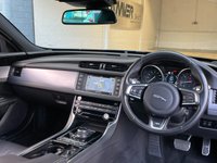 USED 2018 68 JAGUAR XF 2.0 R-SPORT 4d 177 BHP 