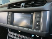 USED 2018 68 JAGUAR XF 2.0 R-SPORT 4d 177 BHP 