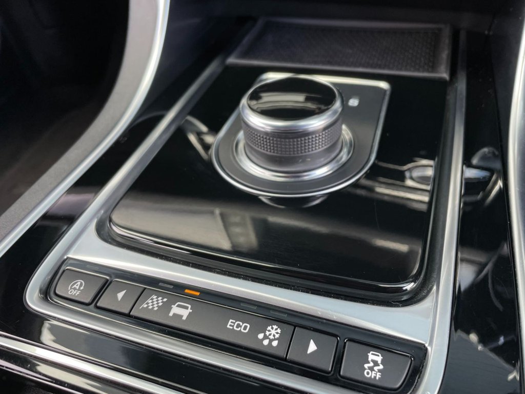 USED 2018 68 JAGUAR XF 2.0 R-SPORT 4d 177 BHP 