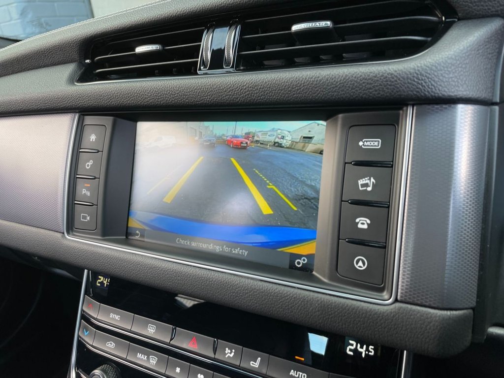 USED 2018 68 JAGUAR XF 2.0 R-SPORT 4d 177 BHP 