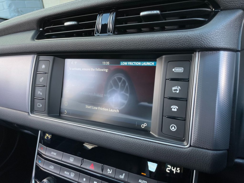 USED 2018 68 JAGUAR XF 2.0 R-SPORT 4d 177 BHP 