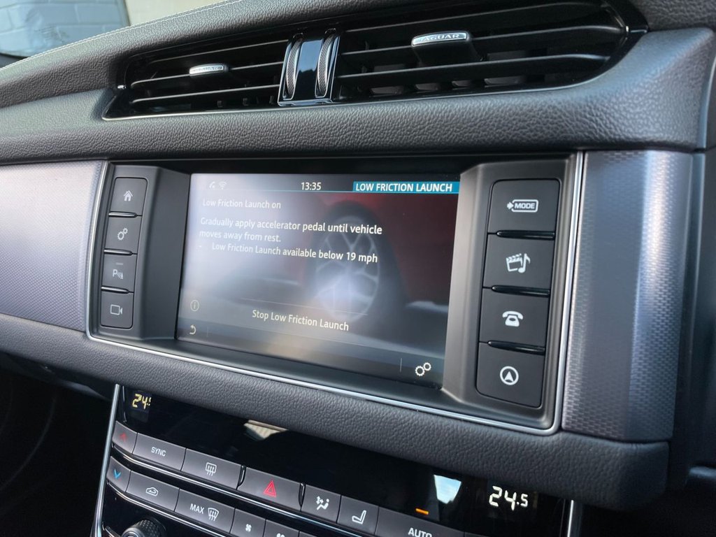 USED 2018 68 JAGUAR XF 2.0 R-SPORT 4d 177 BHP 