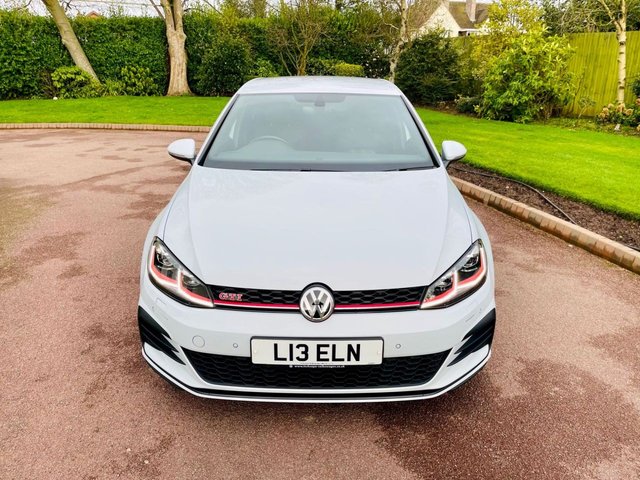 View our VOLKSWAGEN GOLF