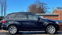 USED 2010 M BMW X5 3.0 XDRIVE40D M SPORT 5d 302 BHP GOOD SERVICE RECORD 5 STAMPS +  1 PREVIOUS KEEPER +  FRONT AND REAR PARKING SENSORS +  19 INCH ALLOY WHEELS +  7 SEATS +  FULL LEATHER TRIM +  FRONT HEATED SEATS +  DRIVER MEMORY SEAT +  FRONT ELECTRIC SEATS +  DAB RADIO +  USB +  AUX +  SAT NAV +  BLUETOOTH PHONE +  CRUISE CONTROL +  RAIN SENSORS +  ELECTRIC ADJUSTMENT OF STEERING WHEEL +  AUTO HOLD +  AUTO TAILGATE +  HILL DECENT CONTROL +  TRACTION CONTROL ++