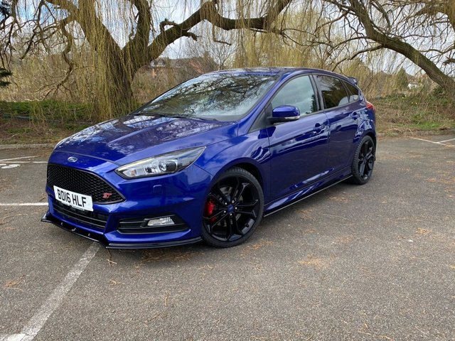 View our FORD FOCUS