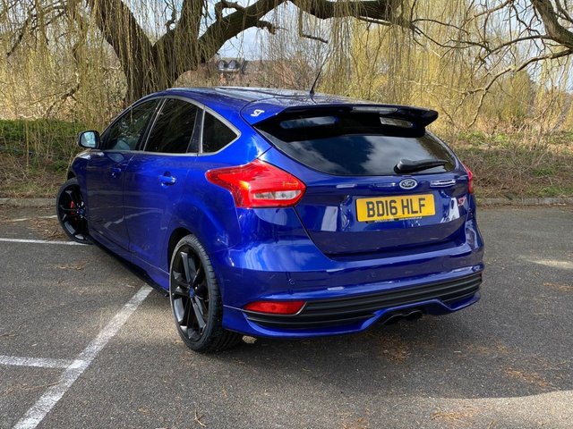 View our FORD FOCUS
