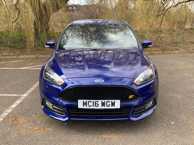 View our FORD FOCUS