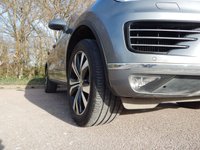 USED 2017 66 VOLKSWAGEN TOUAREG 3.0 V6 R-LINE TDI BLUEMOTION TECHNOLOGY 5d 259 BHP FSH - 2 Owners