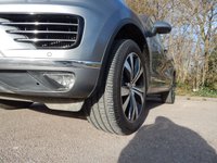 USED 2017 66 VOLKSWAGEN TOUAREG 3.0 V6 R-LINE TDI BLUEMOTION TECHNOLOGY 5d 259 BHP FSH - 2 Owners