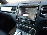 USED 2017 66 VOLKSWAGEN TOUAREG 3.0 V6 R-LINE TDI BLUEMOTION TECHNOLOGY 5d 259 BHP FSH - 2 Owners
