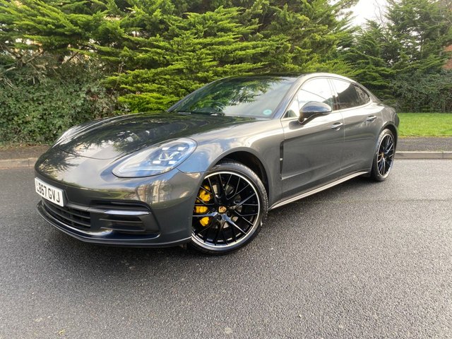 2017 PORSCHE PANAMERA