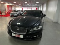 USED 2014 14 JAGUAR XJ 3.0 D V6 PORTFOLIO L 4d 275 BHP * PAN ROOF * CLIMATE *  PRIVACY * NAV * 20" ALLOYS * PARKING SENSORS *