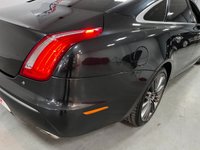 USED 2014 14 JAGUAR XJ 3.0 D V6 PORTFOLIO L 4d 275 BHP * PAN ROOF * CLIMATE *  PRIVACY * NAV * 20" ALLOYS * PARKING SENSORS *