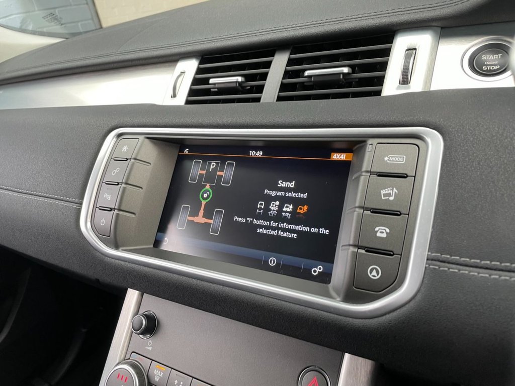 USED 2017 67 LAND ROVER RANGE ROVER EVOQUE 2.0 TD4 SE TECH 5d 177 BHP 
