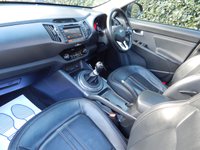USED 2013 63 KIA SPORTAGE 1.7 CRDI 3 SAT NAV 5d 114 BHP Eco Dynamics-TWIN ROOFS-18in Alloys