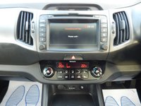 USED 2013 63 KIA SPORTAGE 1.7 CRDI 3 SAT NAV 5d 114 BHP Eco Dynamics-TWIN ROOFS-18in Alloys