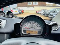 USED 2013 62 SMART FORTWO 1.0 PASSION MHD 2d 71 BHP Superb Autoamtic Smart Car with Sat Nav and Pano Roof