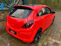 USED 2013 63 VAUXHALL CORSA 1.2 LIMITED EDITION 3d 83 BHP SUPER COOL 63 reg CORSA 'LIMITED EDITION' 3DR - GLOSS BLACK ROOF/ALLOYS/MIRRORS/GRILLE - AIR CONDITIONING - LOW INSURANCE GROUP - IDEAL 1ST CAR - 12 MONTHS FULL MOT