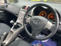 USED 2009 59 TOYOTA AURIS 1.3 TR VVT-I S/S 5d 99 BHP Great Value Toyota Auris Family Hatchback