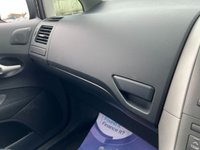 USED 2009 59 TOYOTA AURIS 1.3 TR VVT-I S/S 5d 99 BHP Great Value Toyota Auris Family Hatchback