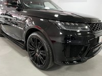 USED 2018 18 LAND ROVER RANGE ROVER SPORT 3.0 SDV6 AUTOBIOGRAPHY DYNAMIC 5d 306 BHP * PAN ROOF * HEAD UP DISPLAY, * 22"  ALLOYS,HEATED AND COOLED SEATS,FRIDGE *