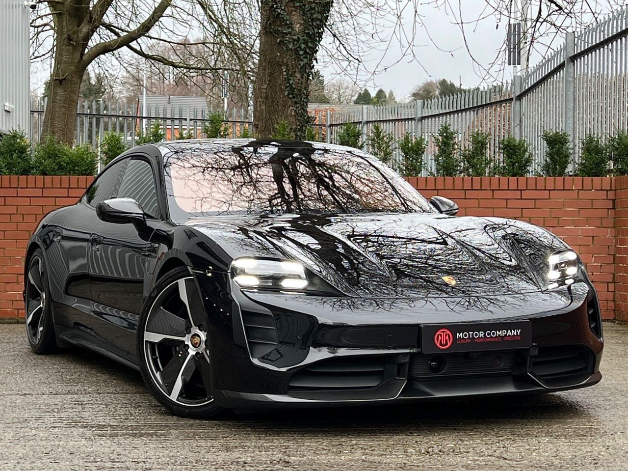 2020 L PORSCHE TAYCAN Performance Plus 93.4kWh Turbo S Auto 4WD 4dr