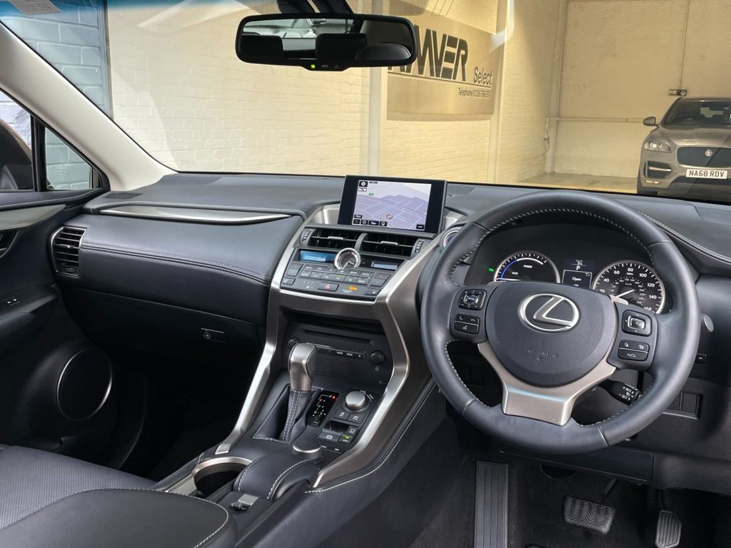 USED 2015 64 LEXUS NX 2.5 300H LUXURY 5d 153 BHP 