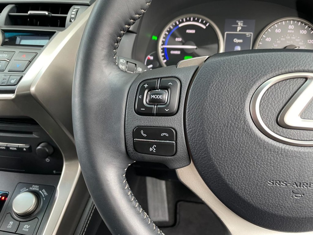 USED 2015 64 LEXUS NX 2.5 300H LUXURY 5d 153 BHP 