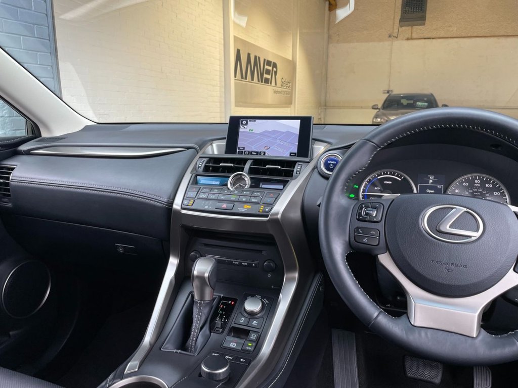 USED 2015 64 LEXUS NX 2.5 300H LUXURY 5d 153 BHP 