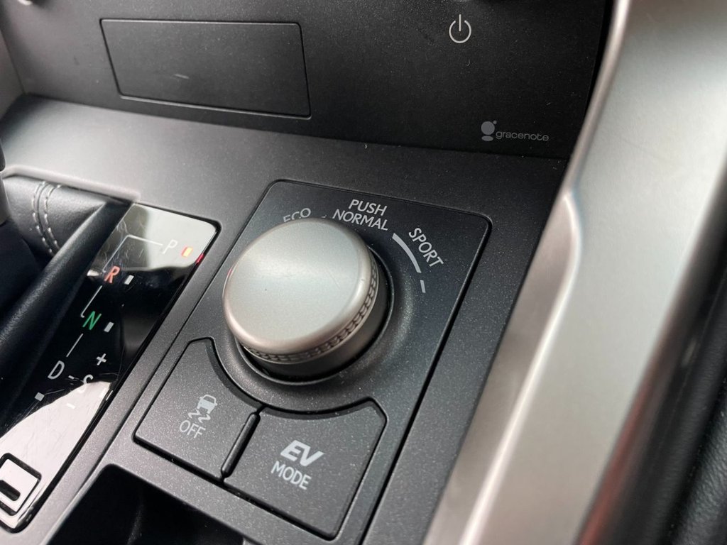 USED 2015 64 LEXUS NX 2.5 300H LUXURY 5d 153 BHP 
