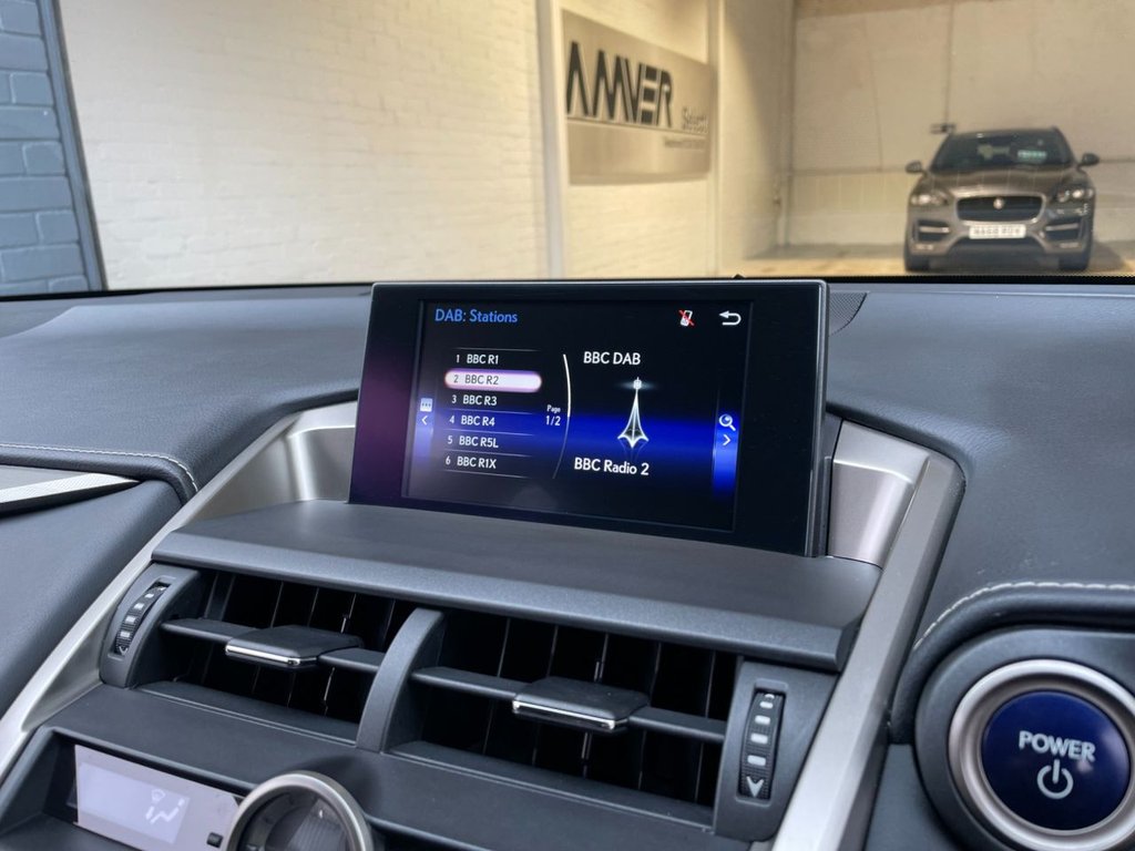 USED 2015 64 LEXUS NX 2.5 300H LUXURY 5d 153 BHP 