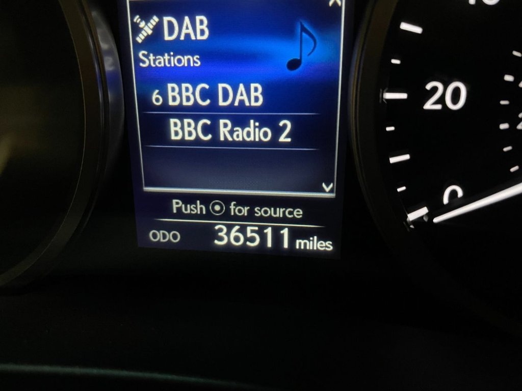 USED 2015 64 LEXUS NX 2.5 300H LUXURY 5d 153 BHP 