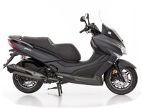 USED 2022 KYMCO XTOWN 125 EURO 5 AVAILABLE IN BLACK OR SILVER