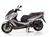 USED 2022 KYMCO XTOWN 125 EURO 5 AVAILABLE IN BLACK OR SILVER