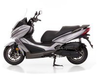 USED 2022 KYMCO XTOWN 125 EURO 5 AVAILABLE IN BLACK OR SILVER