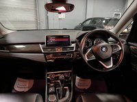 USED 2018 18 BMW 2 SERIES 1.5 225XE LUXURY ACTIVE TOURER 5d 134 BHP * CLIMATE * CRUISE * NAV *  LEATHER TRIM * 18 INCH ALLOYS *