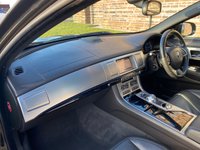 USED 2015 15 JAGUAR XF 2.2 D R-SPORT BLACK 4d 200 BHP CAMERA | MERIDIAN SOUND | MINT