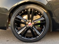 USED 2015 15 JAGUAR XF 2.2 D R-SPORT BLACK 4d 200 BHP CAMERA | MERIDIAN SOUND | MINT