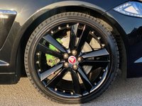 USED 2015 15 JAGUAR XF 2.2 D R-SPORT BLACK 4d 200 BHP CAMERA | MERIDIAN SOUND | MINT