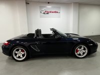 USED 2005 55 PORSCHE BOXSTER 3.2 24V S 2d 280 BHP * CLIMATE * PARKING SENSORS *  LEATHER TRIM * 18 INCH ALLOYS *