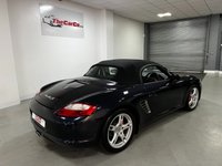 USED 2005 55 PORSCHE BOXSTER 3.2 24V S 2d 280 BHP * CLIMATE * PARKING SENSORS *  LEATHER TRIM * 18 INCH ALLOYS *