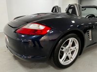USED 2005 55 PORSCHE BOXSTER 3.2 24V S 2d 280 BHP * CLIMATE * PARKING SENSORS *  LEATHER TRIM * 18 INCH ALLOYS *